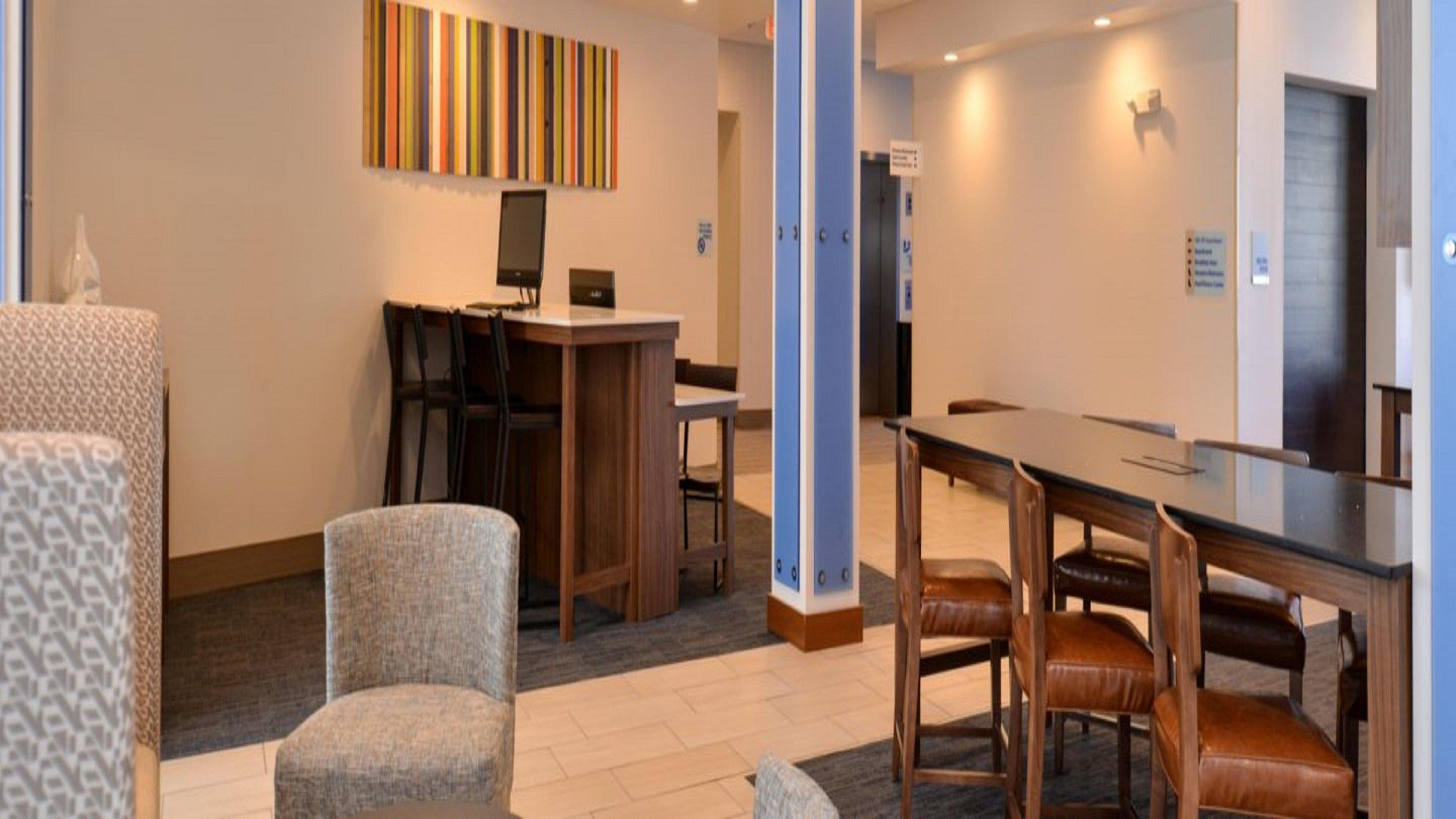 Holiday Inn Express & Suites - Southgate - Detroit Area, An Ihg Hotel Exteriör bild